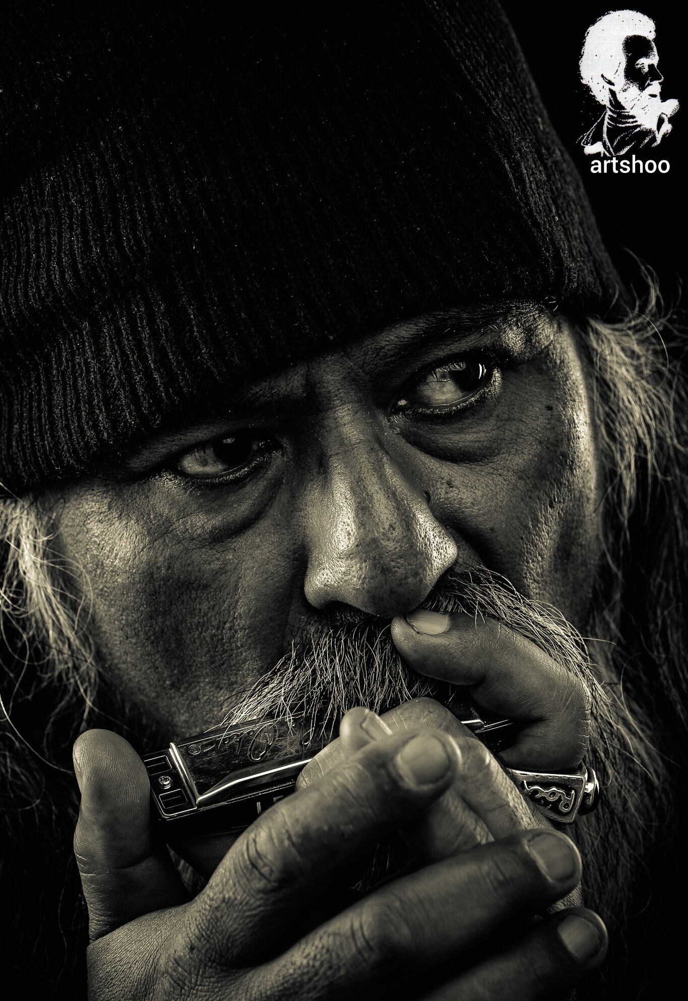 مدل پرتره سیاه قلم